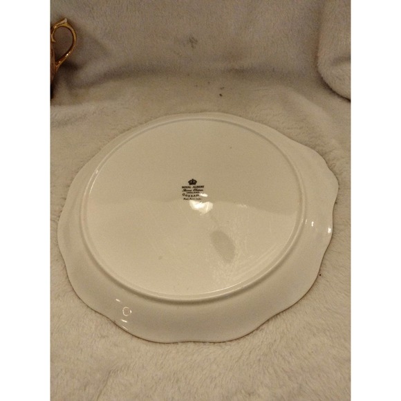 Royal Albert Bone China cup/ lunch plate - Picture 4 of 5